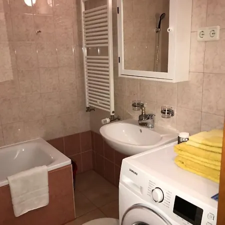 Downtown Rose Garden Apartments Whit Garage Opcional Apartment Budapest